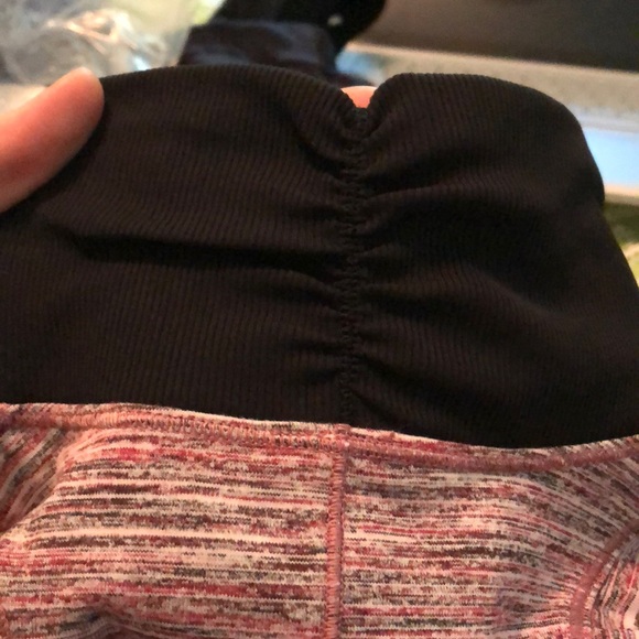 Lululemon 1/2 zip - Picture 3 of 8